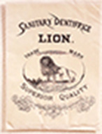 开始销售有“狮王”图标的牙粉，标志着狮王公司第一款口腔产品的问世。