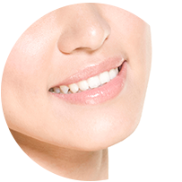 ふたつめは、「エナメル質」の密度を高め、パールのように輝く、白く強い歯をつくること